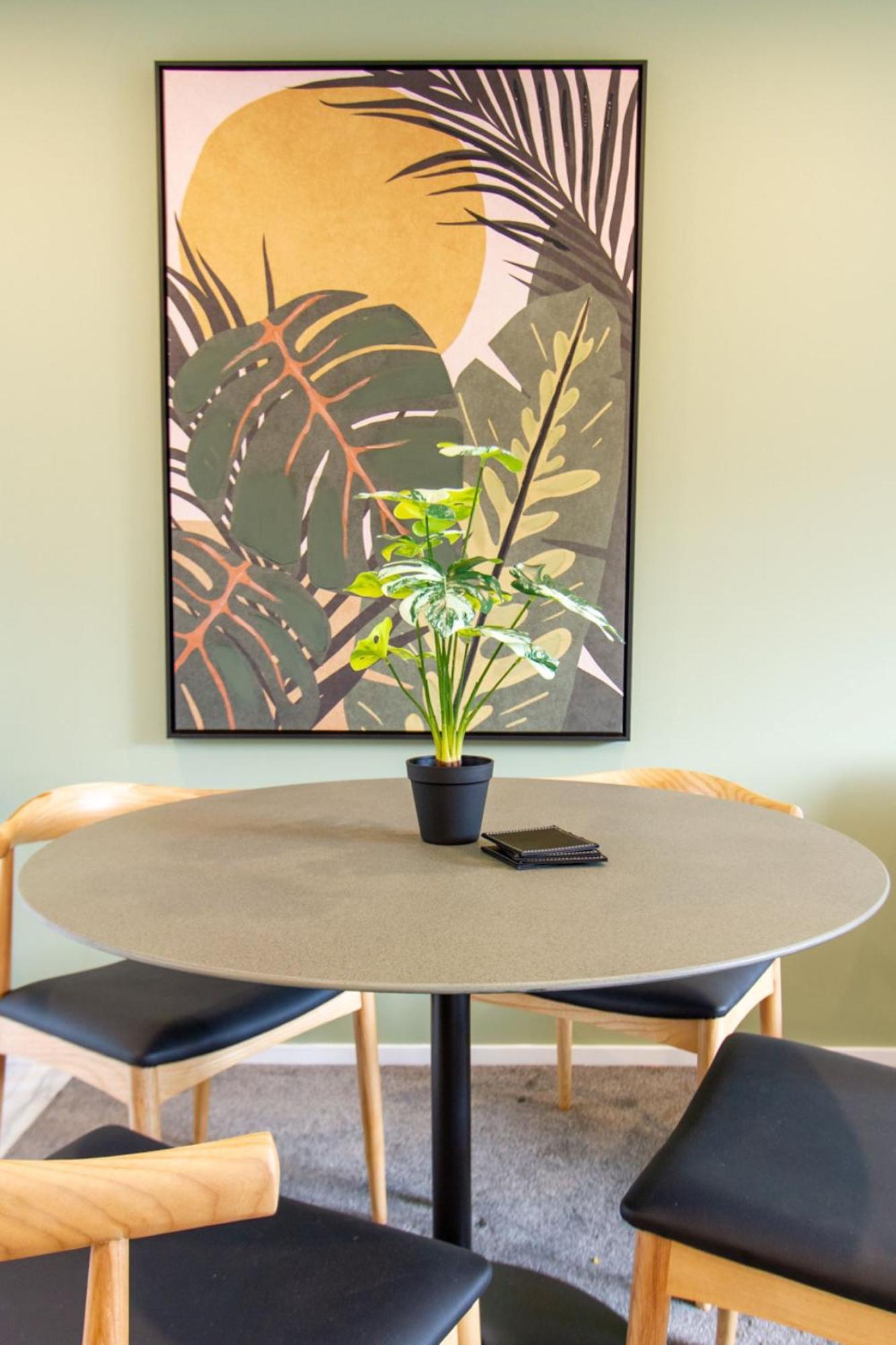 Sunny Townhouse Central City 2 Bedroom Christchurch